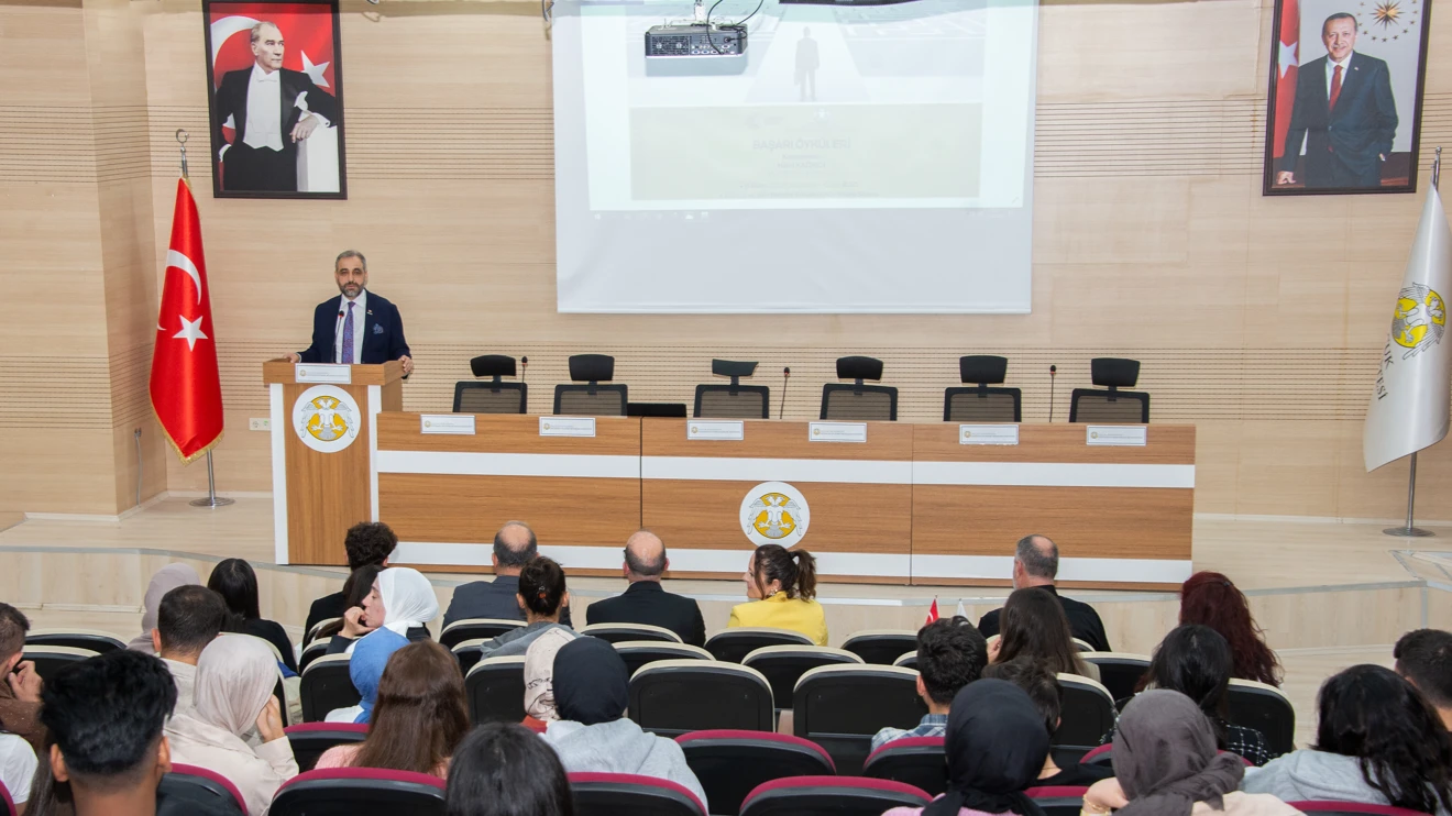 Selçuk Üniversitesinde ‘Başarı Öyküleri’ anlatıldı